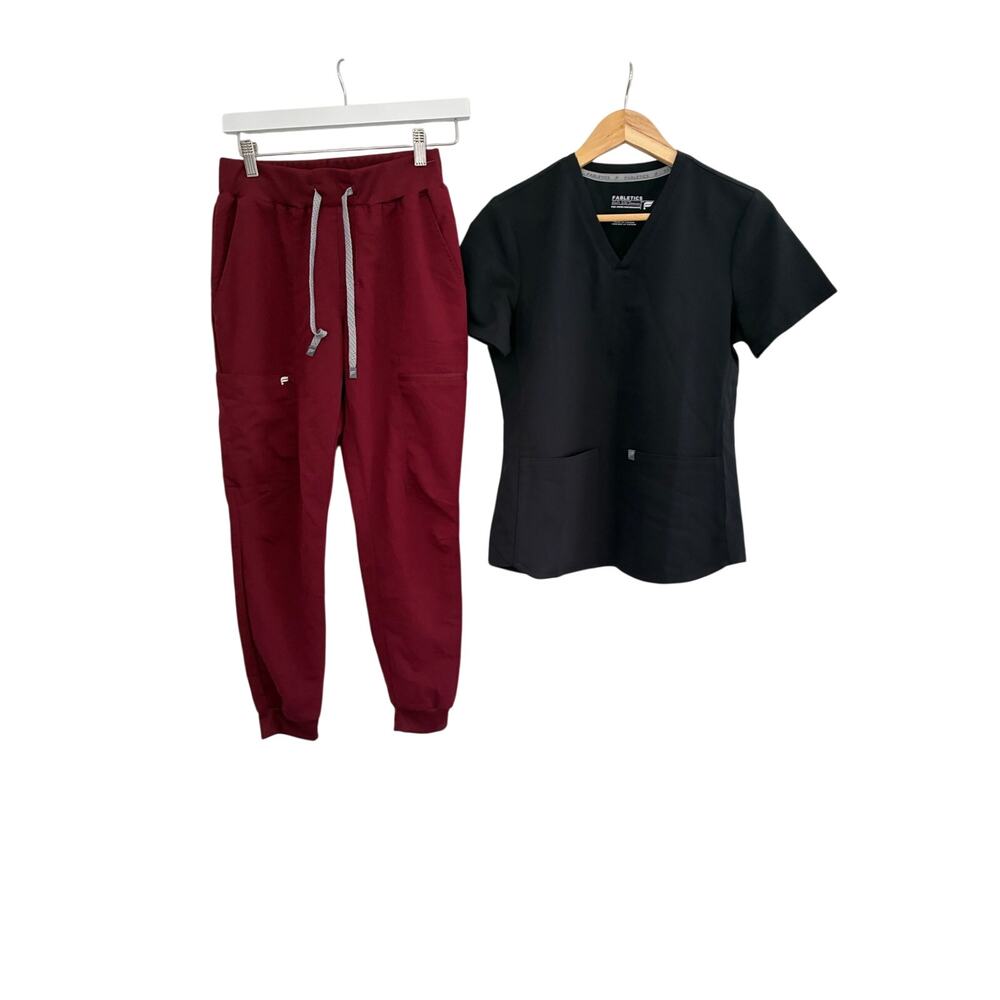 NWOT Fabletics Womens XS Short Scrub Joggers Wine & XS Black Scrub Top READ